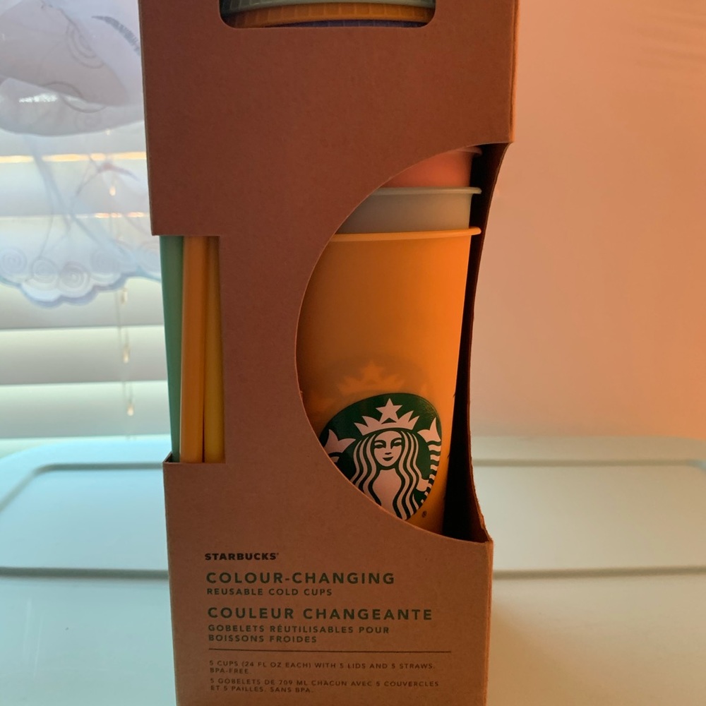 Starbucks color changing cups
